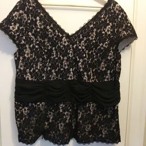 black/cream lace top